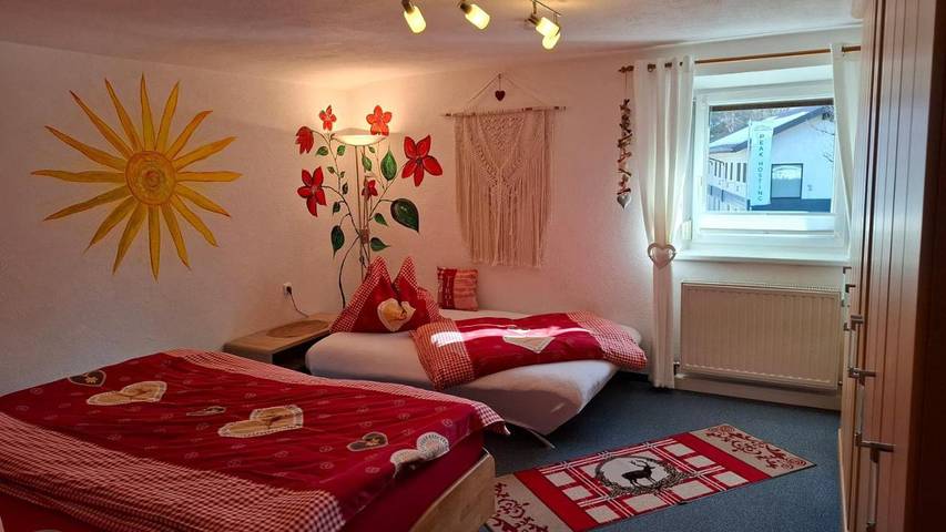 Ferienwohnung für 5 Personen, mit Ausblick und Garten, kinderfreundlich in Reutte - 4