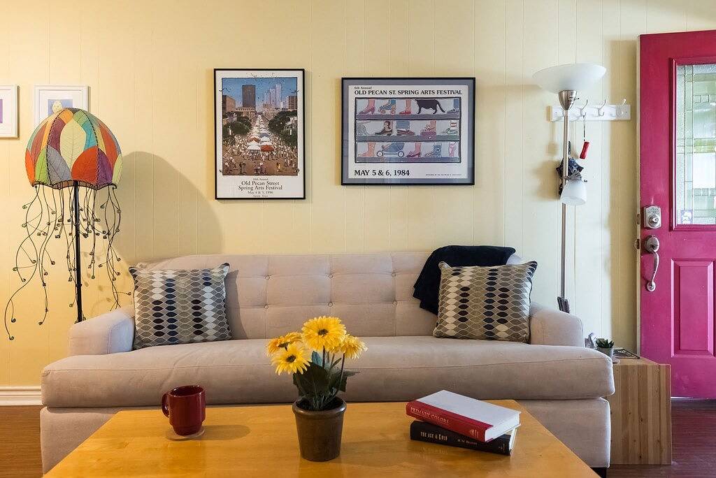 Ganze Wohnung, 2 Blocks zum Park, Springs, River, Trails, Bootfahren; 2 Meilen in die Innenstadt; Kingsize-Bett in Austin, Travis County