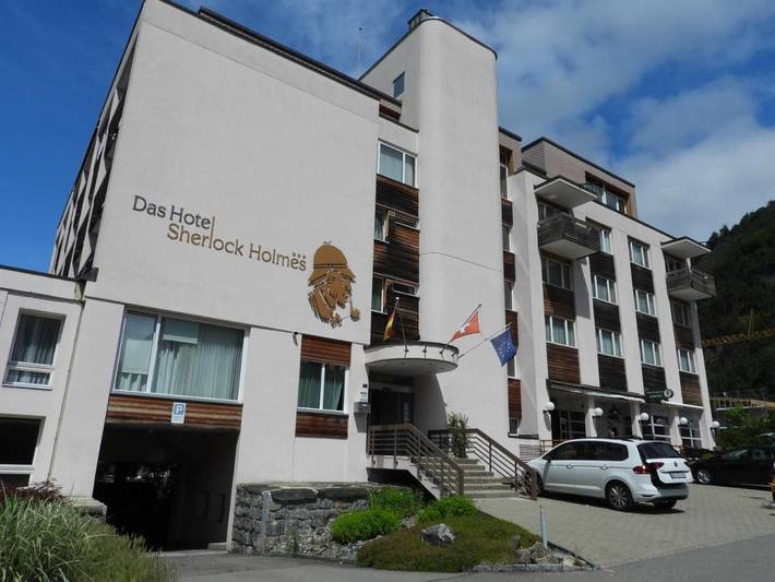 Hotel für 2 Personen, mit Terrasse und Garten sowie Sauna und Ausblick in Meiringen