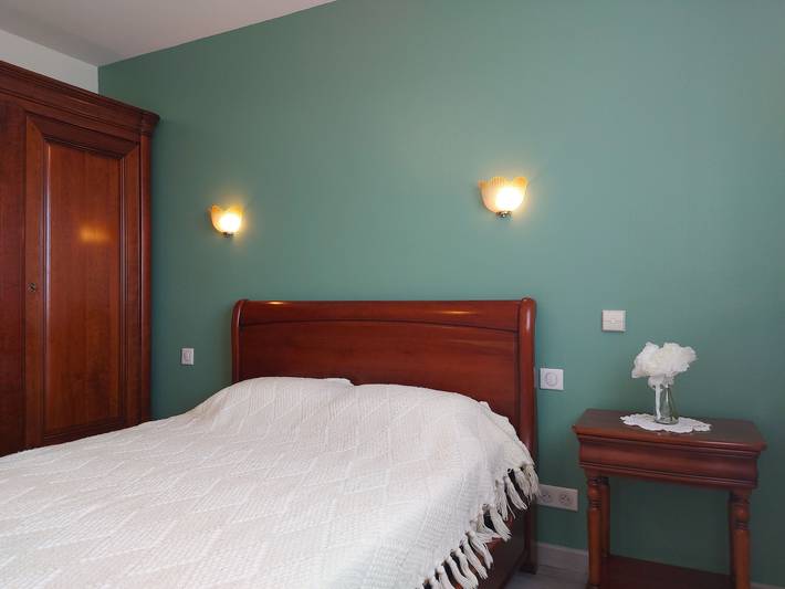 Family home in a quiet area with garden and Bbq in Saumeray, Châteaudun region