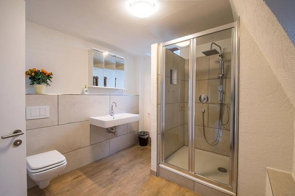 Ganze Wohnung, Wohnen auf einer Ritterburg in Bensheim, Bergstraße