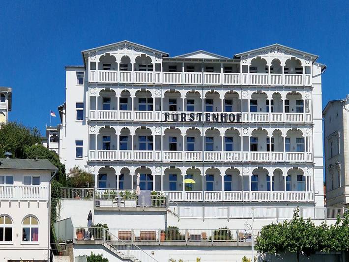 Ferienwohnung für 3 Personen, mit Balkon und Ausblick sowie Seeblick, mit Haustier in Sassnitz - 2
