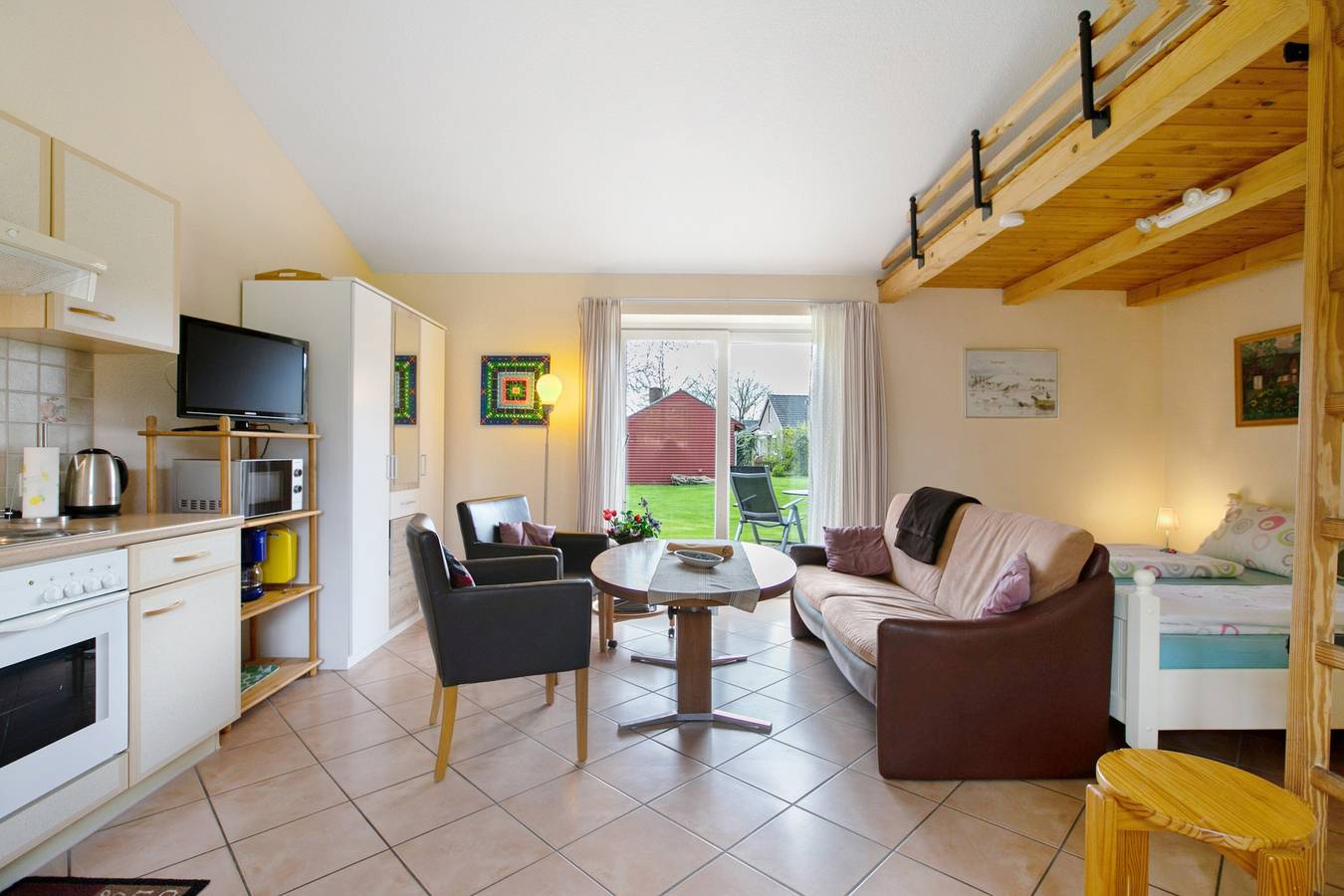 Ganze Wohnung, Ferienwohnung 'Eulenhof 2' mit privater Terrasse, privatem Garten und Wlan in Bordelum, Nordseeküste