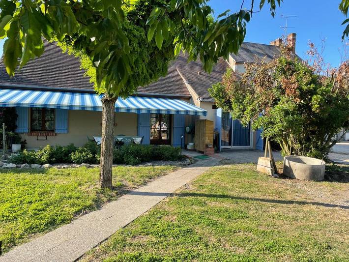 Location de vacances pour 8 personnes, avec terrasse à Selles-Saint-Denis - 4