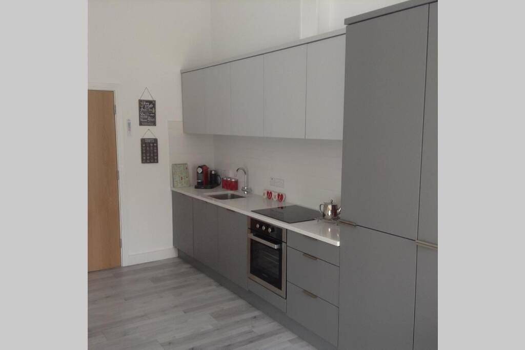 Entire apartment, Two-Bedroom Apartment in Newcastle (County Down), County Down