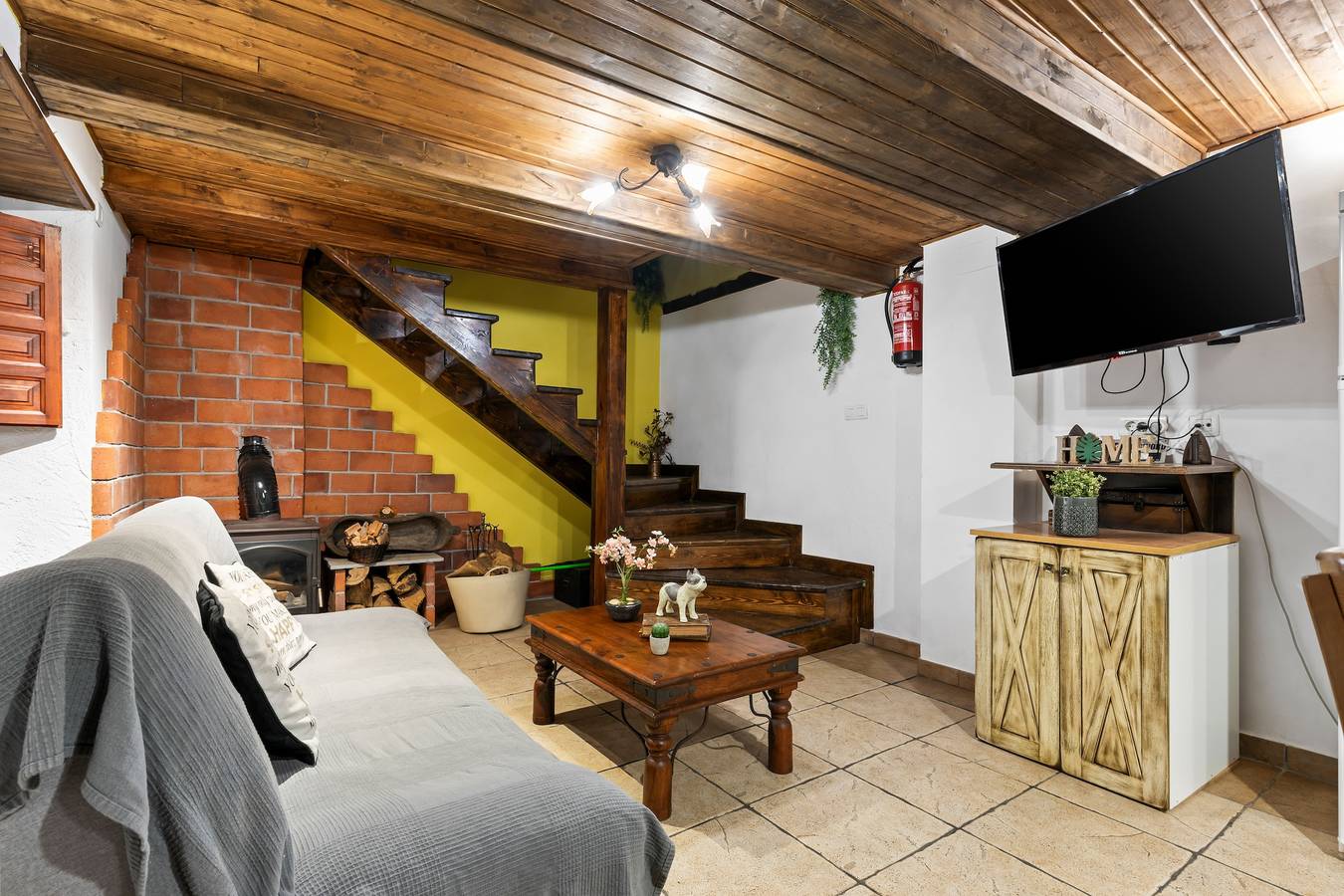 Landelijk huis 'La Congosta Mágica Aldea De Montaña' met bergzicht, gedeeld terras en wifi, foto 13