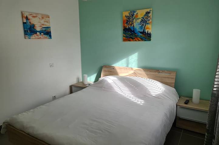 Appartement entier, Appart  T2 de 55 m² de terrasse 4ps, clim, jacuzzi... in Saint-Florent, Région de Calvi