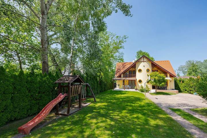 Ferienwohnung für 10 Personen, mit Garten - 1