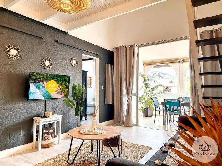 Gîte pour 5 personnes, avec balcon dans Office De Tourisme De Saint Paul