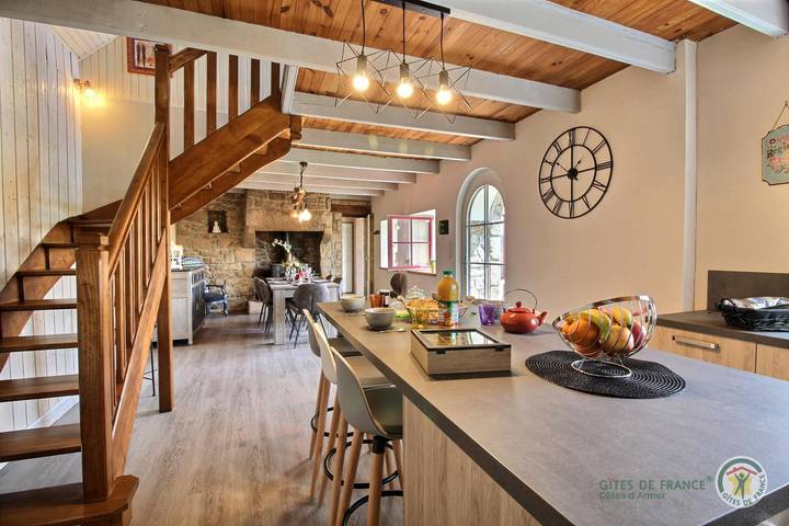 Gîte pour 6 personnes, avec jardin et terrasse