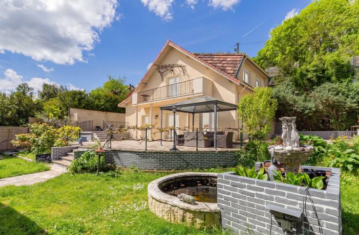 Maison de vacances pour 8 personnes, avec Balcon/Terrasse ainsi que Terrasse et Jardin dans Yvelines