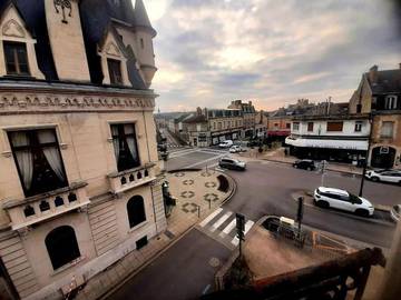 Gîte pour 6 personnes, avec vue et balcon dans Fismes
