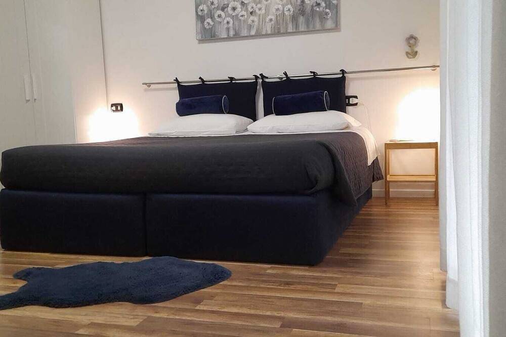 Ganze Wohnung, Apartment 5 minutes from Milan Malpensa airport in Cardano al Campo, Varese Provinz