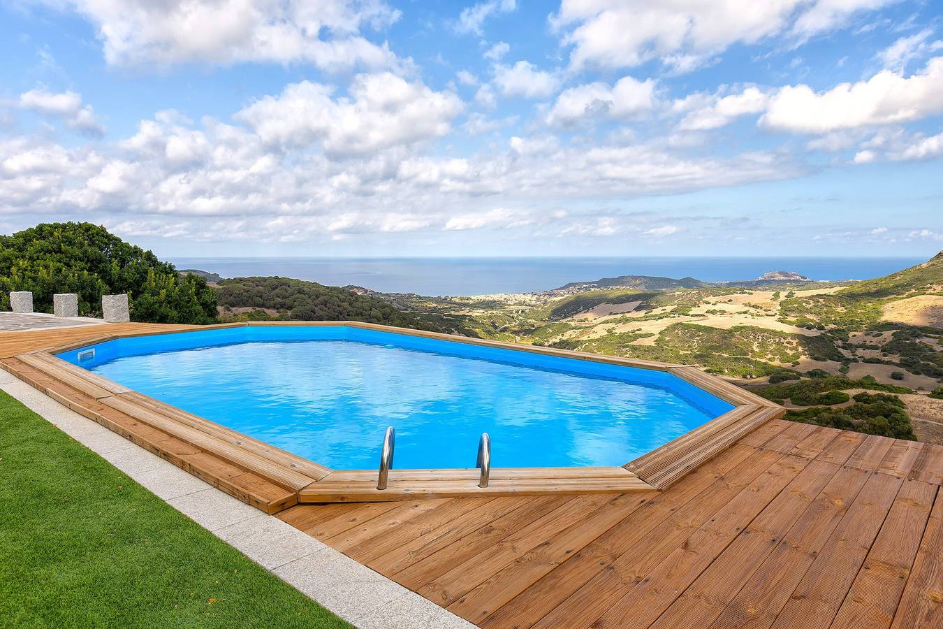 Villa 'Luxury Minni' con Vista Mare, Wi-Fi e Aria Condizionata in Tergu, Provincia di Sassari