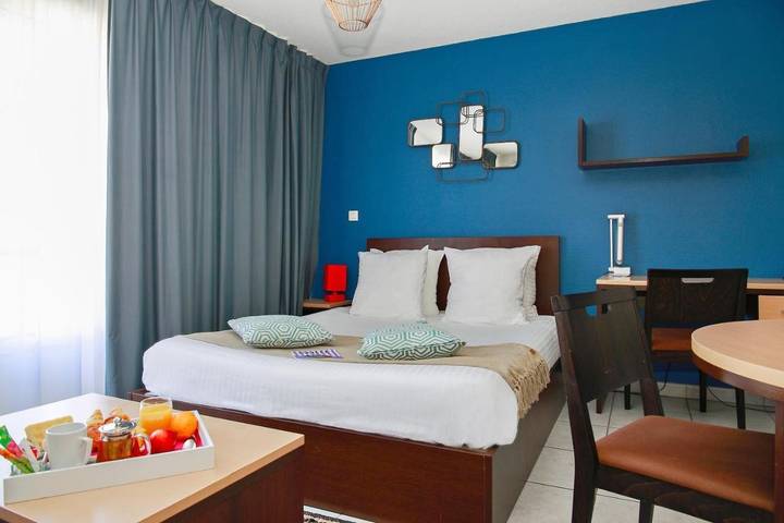 Appart’hôtel pour 2 personnes, avec jardin ainsi que piscine et sauna à Colomiers