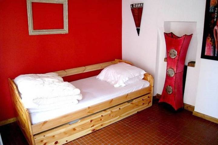 Location de vacances pour 14 personnes, avec jardin ainsi que vue et sauna, animaux acceptés à Havelange - 2