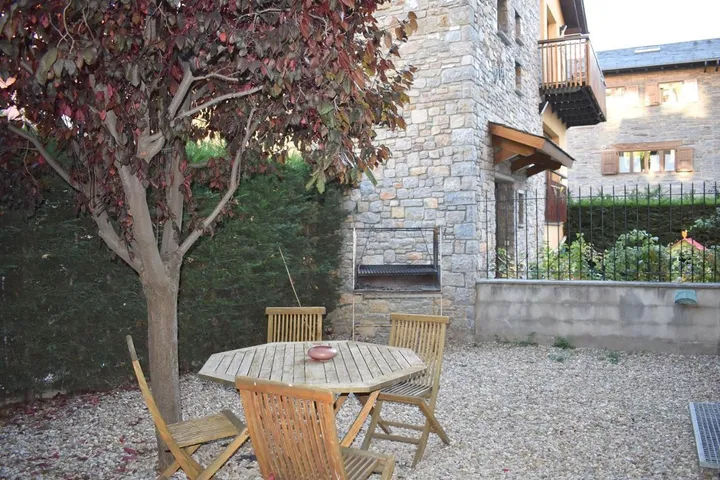 Casa de vacaciones para 10 personas, con vistas y jardín - 1
