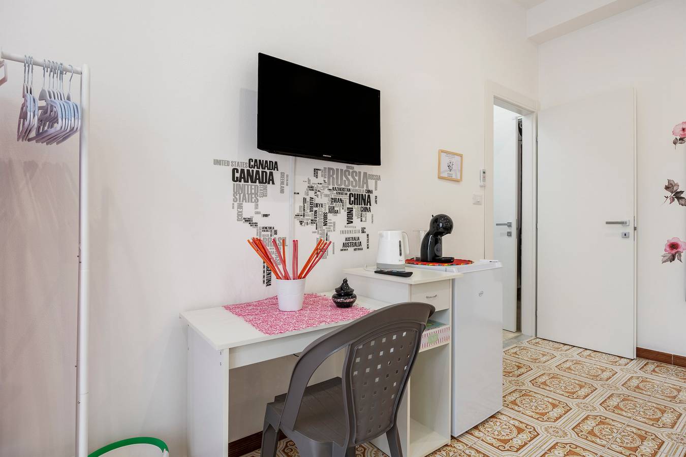 Guest House 'Sole e Amore' con Balcone, Wi-Fi e Aria Condizionata in Casteldaccia, Provincia di Palermo