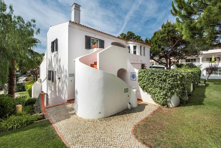 Apartamento inteiro, Apartamento "Mng Elliott 81c" com terraço privado e Wi-Fi in Vale do Lobo, Almancil