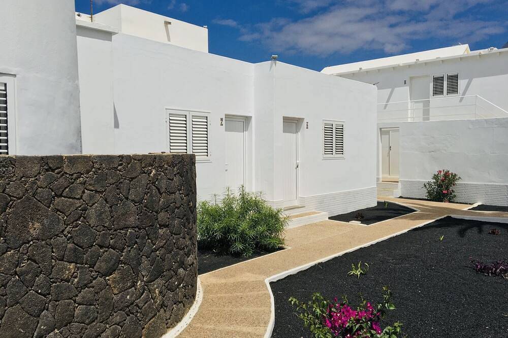 Entire apartment, One bedroom apartment in Tahiche, Teguise