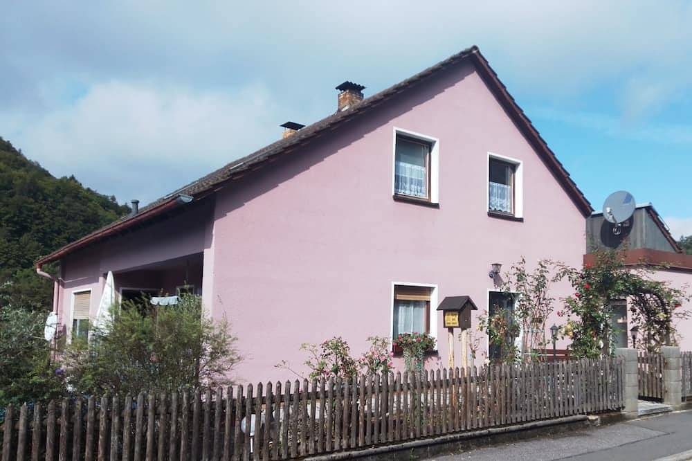 Ganze Wohnung, Ferienwohnung Böhrer im schönen Leinleitertal in Heiligenstadt, Fränkische Schweiz