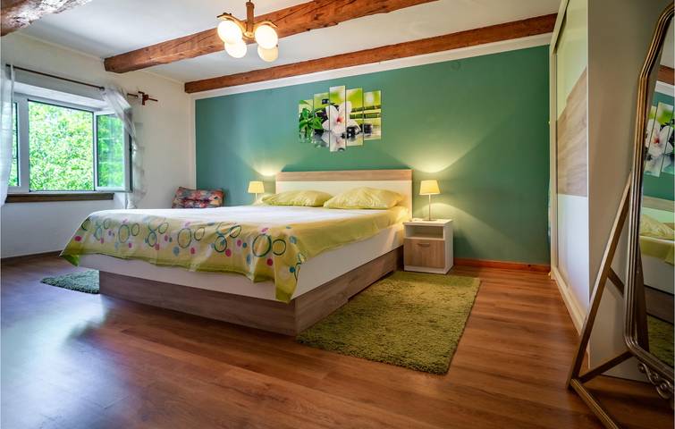 Gemütliche 1-Zimmer-Wohnung mit Terrasse in Fuzine, 1,5 km vom Stadtzentrum entfernt in Fuzine, Primorje-Gorski Kotar