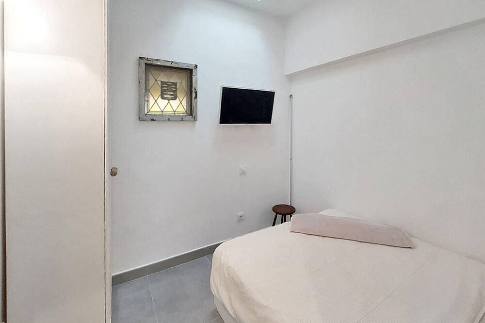 Entire apartment, 2 bedroom gorgeous apartment in Andratx in Port d'Andratx, Andratx