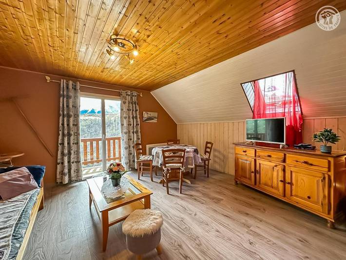 Gîte pour 6 personnes, avec terrasse à Saint-Jean-d'Arves - 4