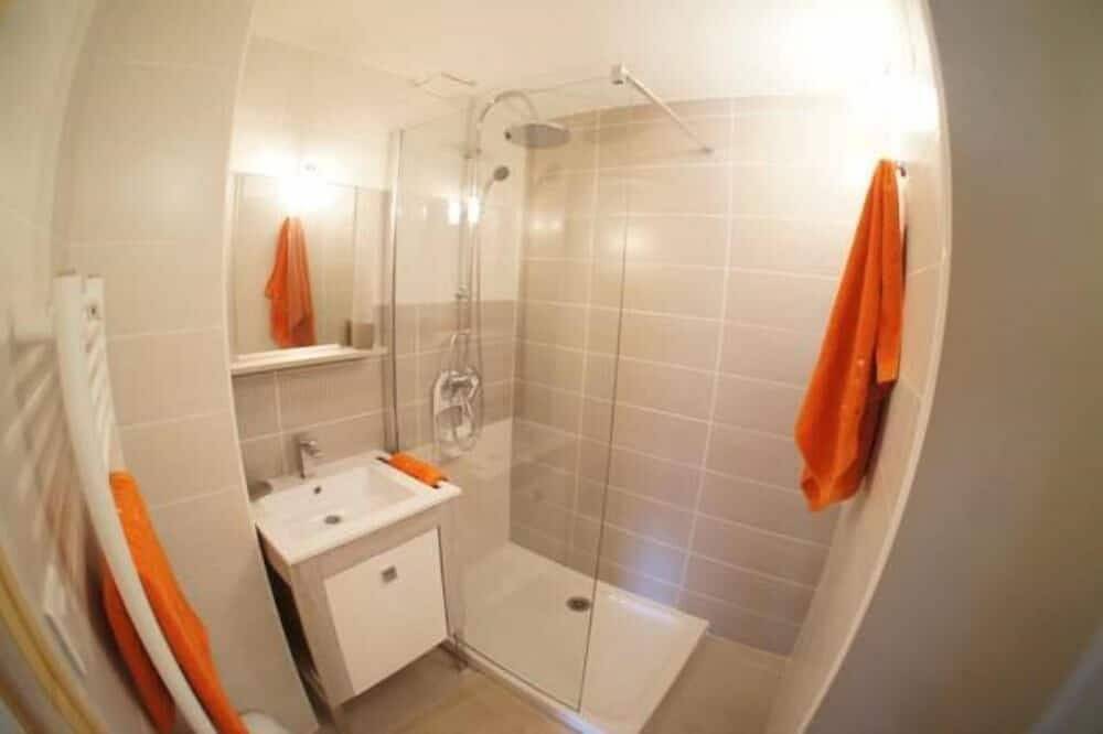 Apartamento entero, Encantador apartamento con gran terraza en edificio de carácter. in Béziers, Côte d'Améthyste