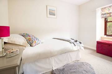 Log Cabin for 6 People in Edinburgh and Lothian, Photo 1