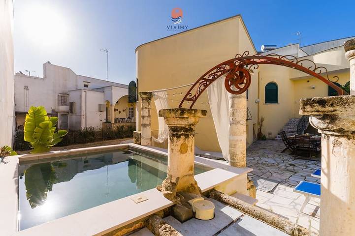 Ferienhaus für 9 Personen, mit Pool und Garten, mit Haustier