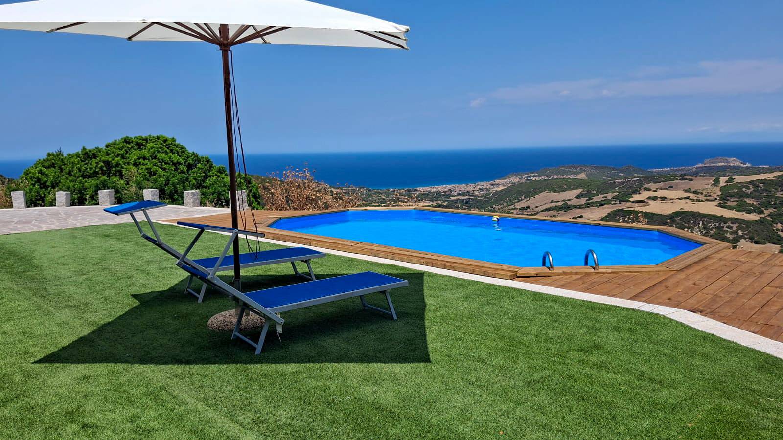Villa 'Luxury Minni' con Vista Mare, Wi-Fi e Aria Condizionata in Tergu, Provincia di Sassari