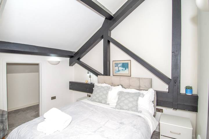Ganze Ferienwohnung, Ferienwohnung für 4 Personen mit Balkon in Bradford, Westliches Yorkshire
