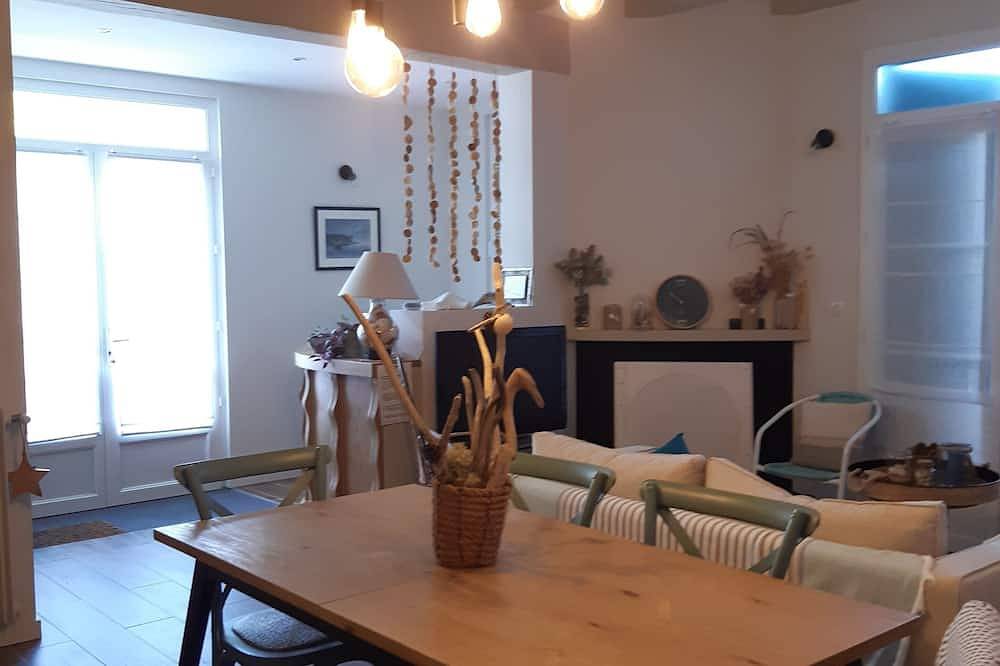 Chambre D Hotes Avec petits Déjeuners in Claouey, Lège-Cap-Ferret