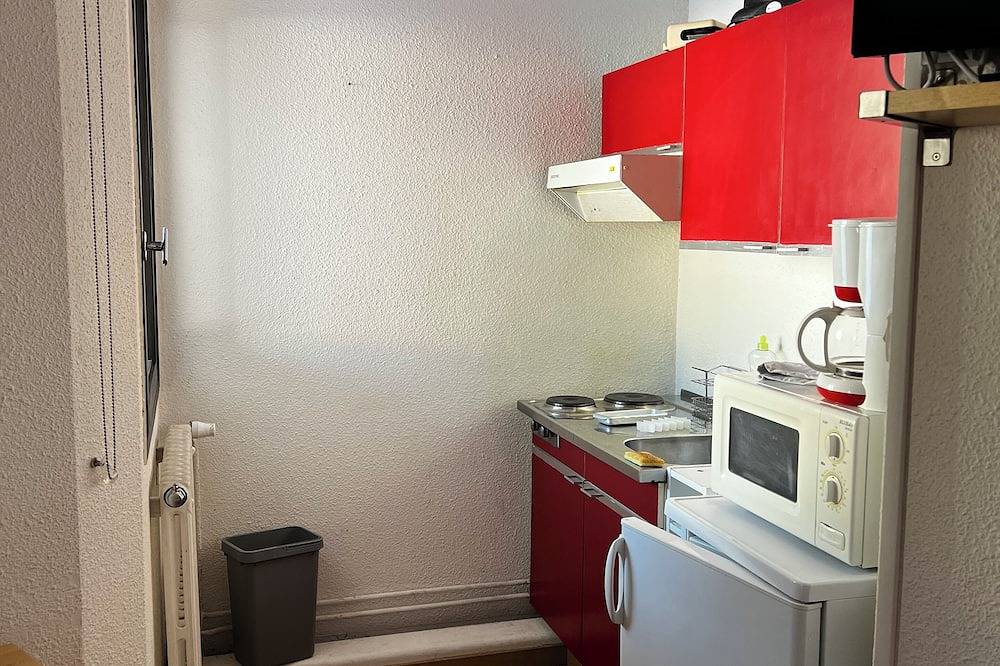 Entire apartment, Studio au Pieds des Pistes in Le Collet d'Allevard, Allevard