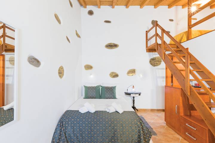 Casa de férias para 3 pessoas, com piscina infantil e jardim em Distrito de Beja