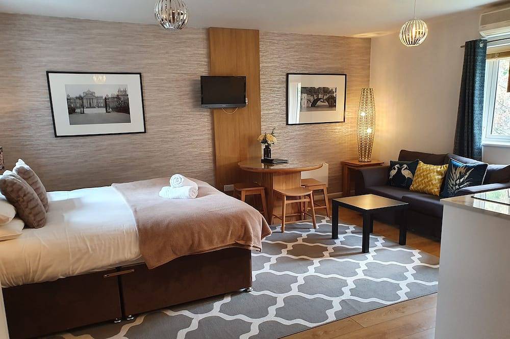 Churchill Court | Private 11Bed | Blenheim&Oxford | Sleeps 24 Perfect for Groups in Oxfordshire