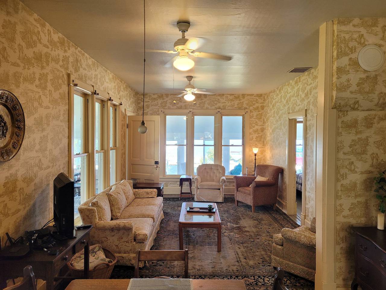 Ganze Wohnung, Lil's on the Lake - On Crystal Lake & Dog-Friendly in Beulah (MI), Benzie County