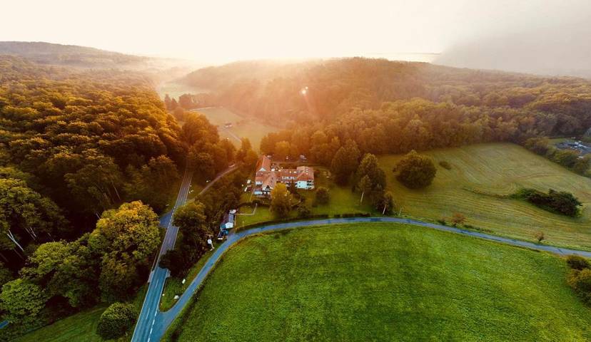 Hôtel pour 3 personnes, avec vue ainsi que jardin et piscine, adapté aux familles à Laubach (Hesse) - 4