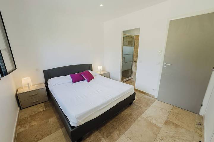 Location de vacances pour 6 personnes, avec jardin dans Sainte-Lucie de Porto-Vecchio - 4