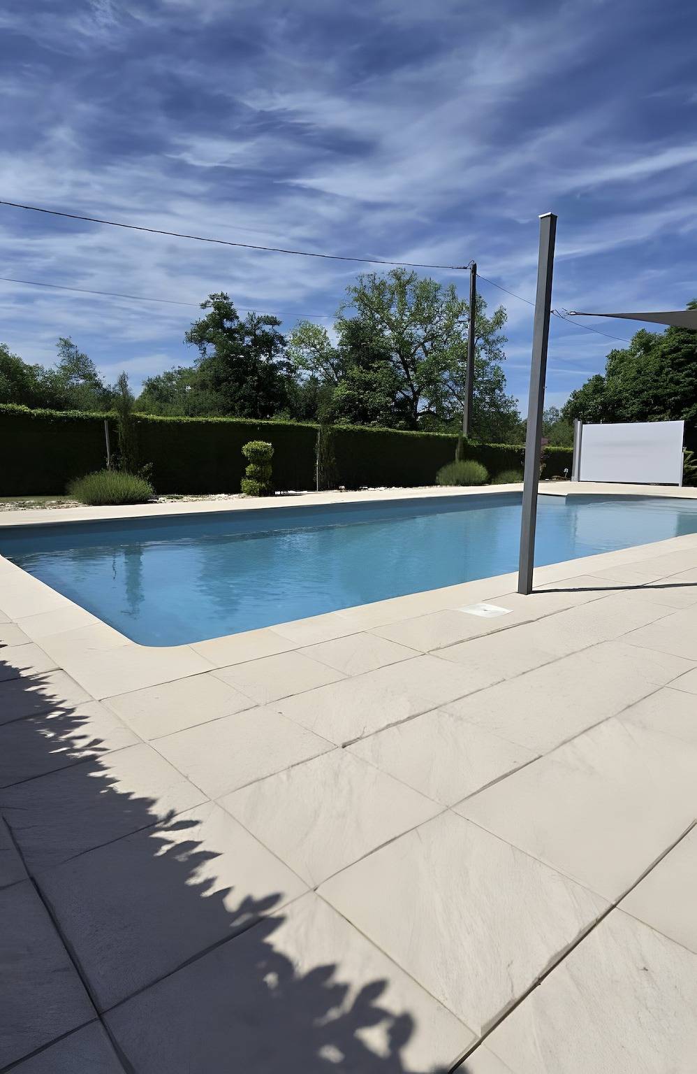 Charmante maison en pierre avec piscine au cœur du Périgord in Limeyrat, Périgord Noir