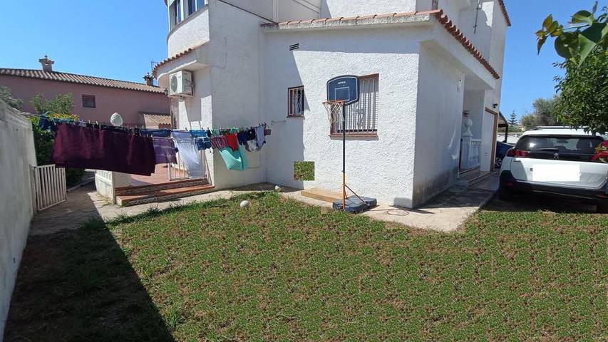 Casa rural para 8 personas, con jardín además de terraza y piscina en Vinaroz - 4