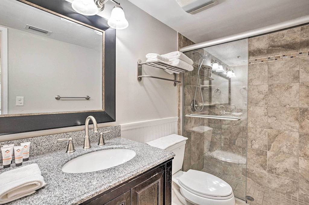 Ganze Wohnung, Jupiter Condo w/ Pool Access, Walk to Beach! in Jupiter, Palm Beach County