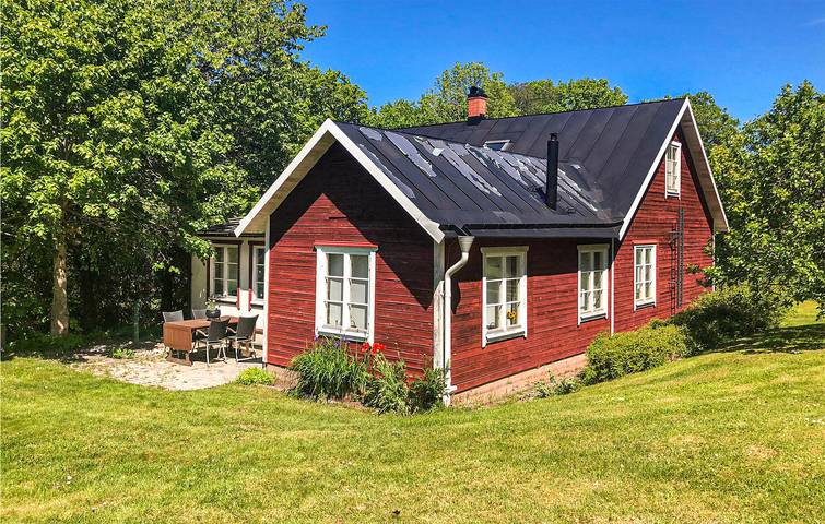 Hus för 7 Personer med trädgård in Kronobergs