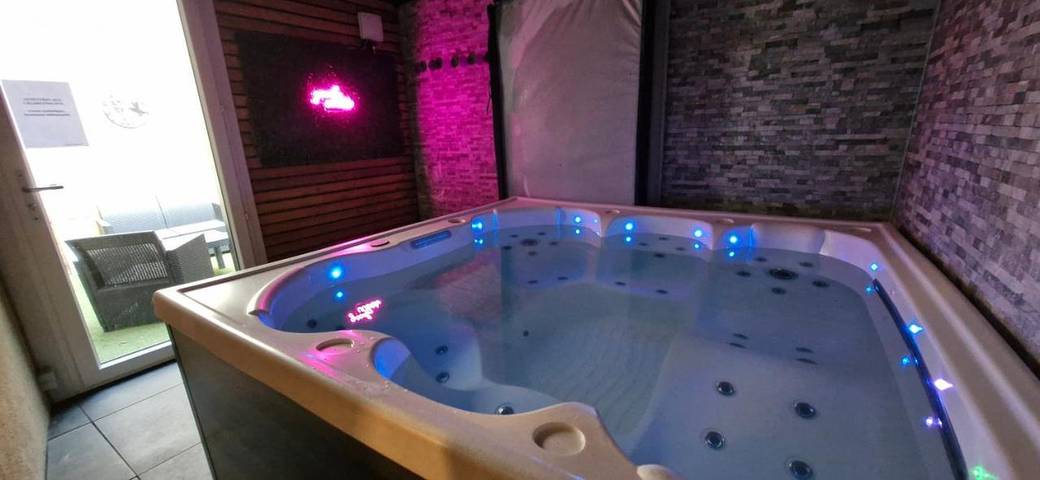 Gîte pour 6 personnes, avec Jacuzzi à Samer