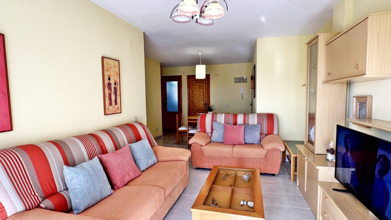 Apartamento entero, Apartamento de vacaciones para 5 personas con jardín in Miramar, Costa de Valencia