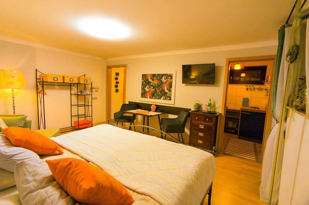 Ganze Wohnung, Das Erholungs Kellerchen. Im Sommer schön kühl, im Winter kuschelig Warm! in Bad Lippspringe, Nordrhein-Westfalen