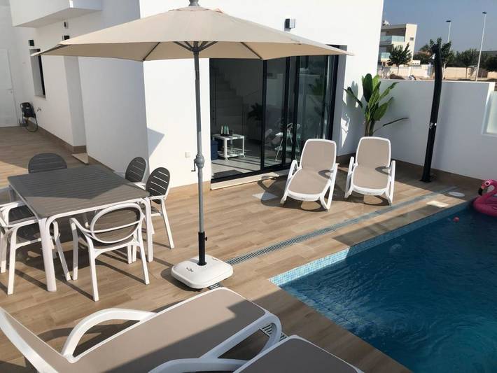 Casa rural para 6 personas, con Balcón y Terraza además de Piscina y Vistas en San Pedro del Pinatar - 3