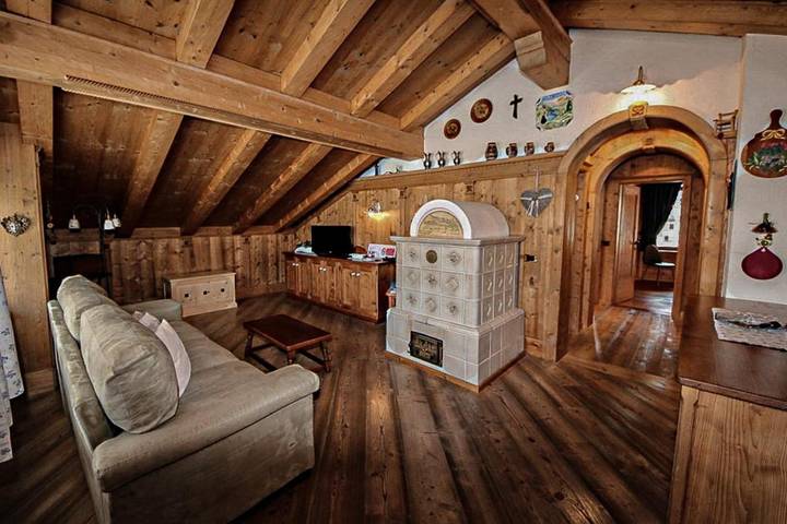 Gîte pour 6 personnes, avec jacuzzi et balcon, adapté aux familles à Auronzo di Cadore - 4