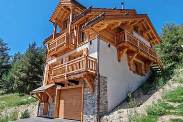 Maison de campagne pour 6 personnes, avec balcon à Ceillac